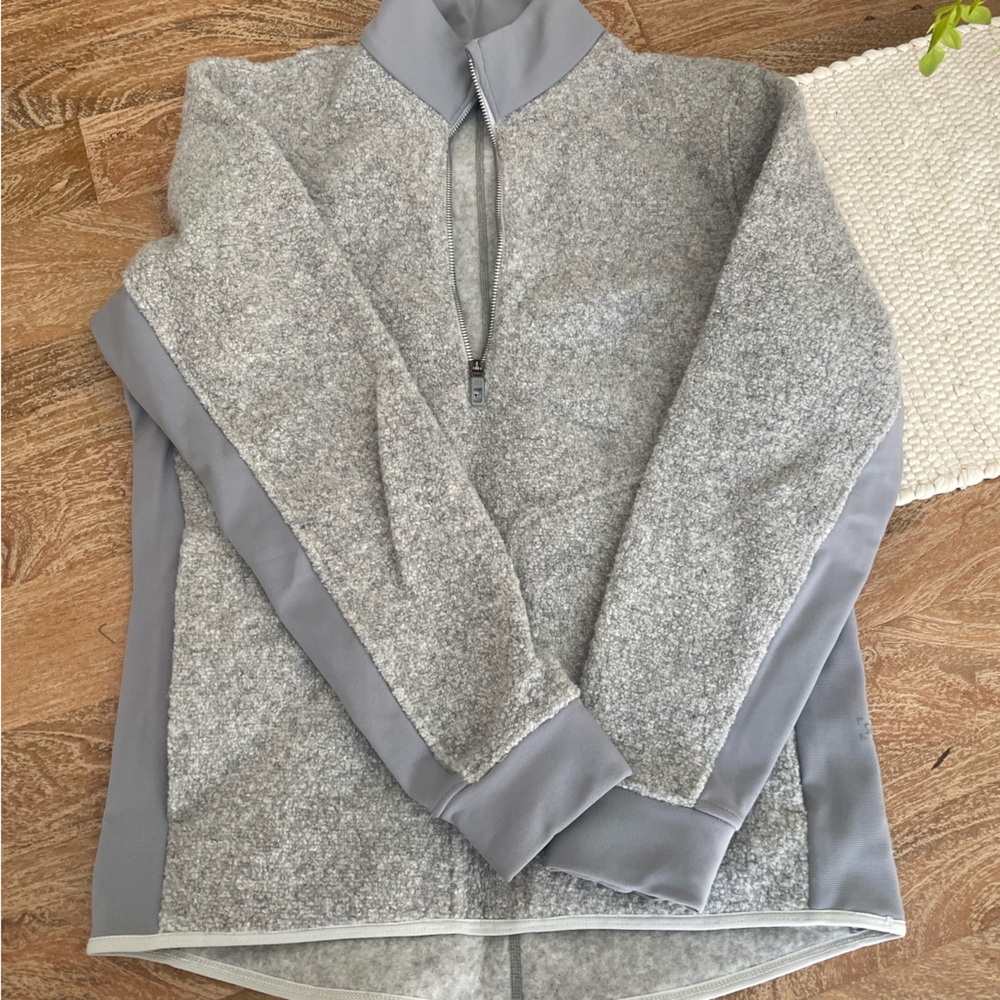 Lululemon Mens Tundra Trek 1/2 zip Grey